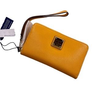 NWT Dooney & Bourke Leather Yellow Zip Up Wristlet Wallet
